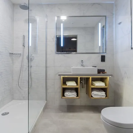 מלון Ax The Saint John