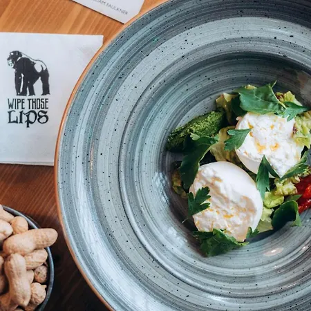 Ax The Saint John 4*