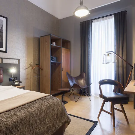 Ax The Saint John Hotell