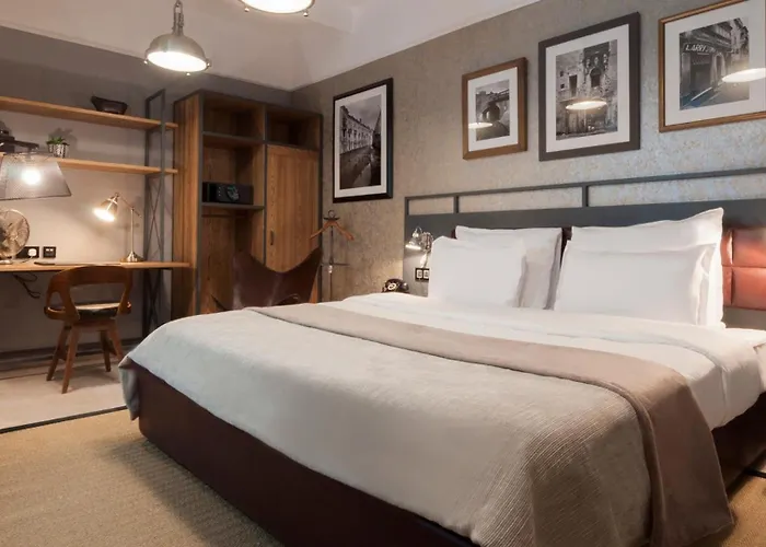 Ax The Saint John 4*