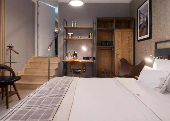 Ax The Saint John 4*