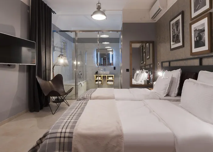 Ax The Saint John Hotel